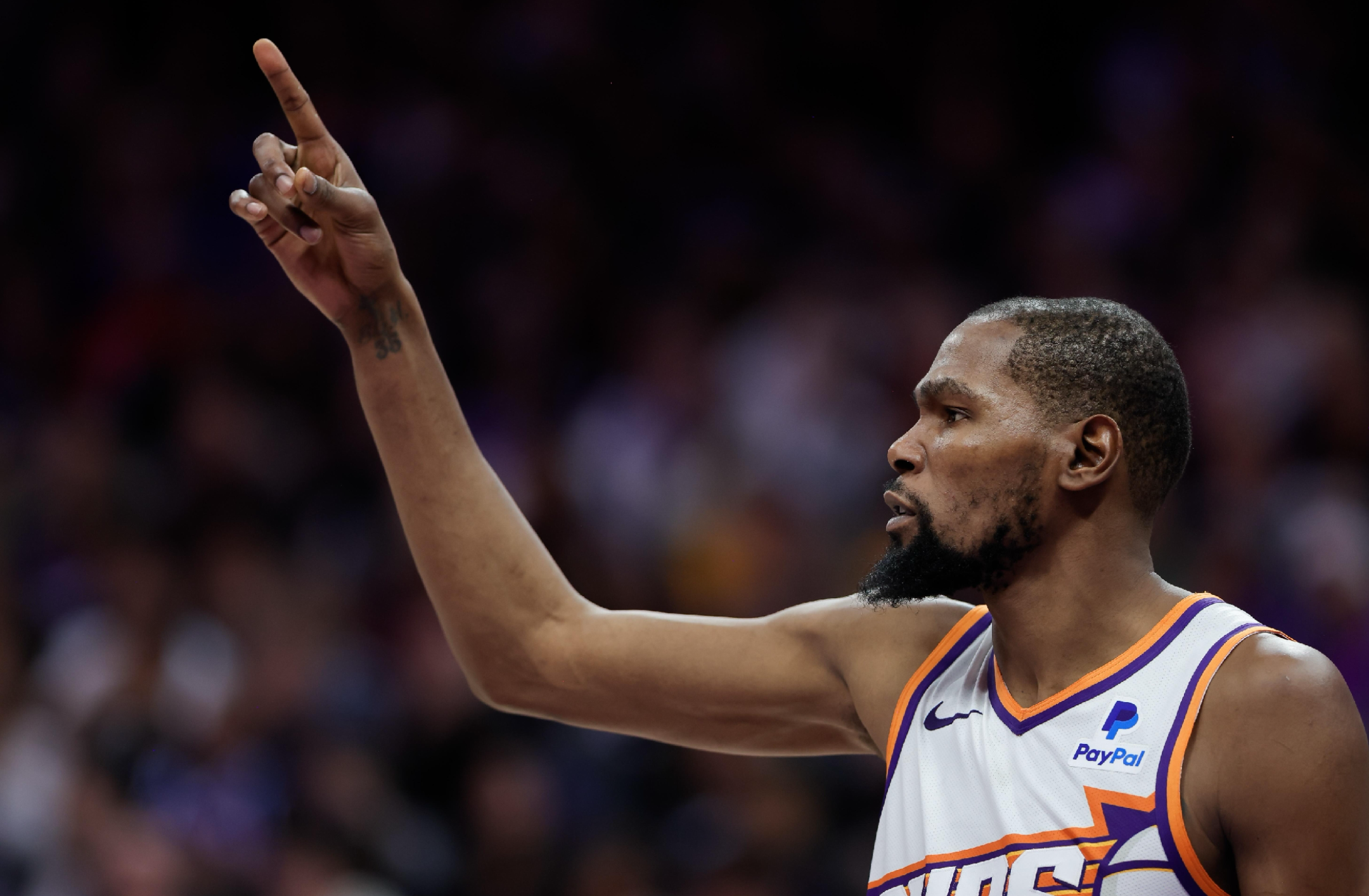 球速体育网站-这也行？菲尼克斯太阳今晨远射贴柱拉齐奥围绕CBA常规赛强势反弹，窗口期新疆广汇备战荷甲 